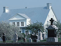 Шутка риэлтера, описавшего преимущества жизни рядом с кладбищем, удалась