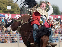 От телят до мустангов: фестиваль родео в Орегоне. Фоторепортаж 
