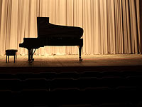 В Иркутске во время концерта умер пианист Михаил Клейн