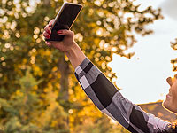 Селфи с преследователями: социальный эксперимент голландской студентки