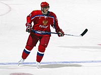 Жуткая травма в матче КХЛ: хоккеисту 