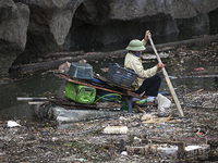 Десятки человек погибли в результате наводнений и оползней во Вьетнаме