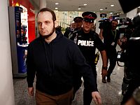 Семья из пяти человек вернулась в Канаду после пяти лет плена у талибов