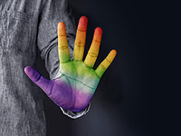 Лесбиянка из Нигерии предприняла попытку самоубийства, чтобы избежать депортации из США