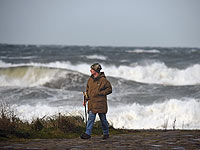 К британским берегам приближается ураган  