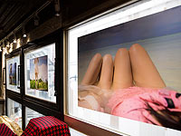 Женские ножки в токийском кафе: услада взору и желудку. Фоторепортаж