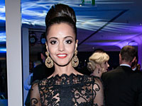 Скандал в Германии: дочь палестинских беженцев оскорблена – ее назвали красивой