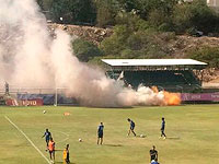 Задержаны подозреваемые, бросившие фаеры на стадионе в Иерусалиме