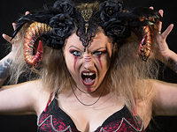 Цирк ужасов: чисто английское искусство. Фоторепортаж