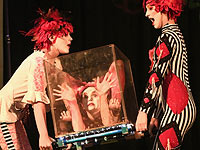 В преддверии Хэллоуина: благотворительная вечеринка в Лос-Анджелесе. Фоторепортаж