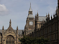 Парламент Великобритании требует от Facebook раскрыть данные о российской политрекламе