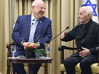 Шарлю Азнавуру в Иерусалиме вручили медаль за героизм во время Холокоста