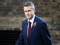 Очередной скандал по поводу домогательств привел к смене министра обороны Великобритании