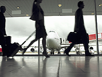 В аэропорту Красноярска не смогли приземлиться шесть  самолетов