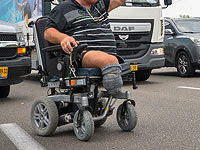 Активисты движения за права инвалидов блокировали въезд на территорию хайфского нефтеперерабатывающего комплекса 