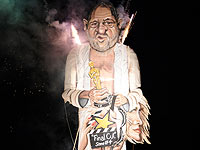 В Англии сожгли 15-метровое чучело Харви Вайнштейна. Фоторепортаж
