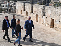 Биньямин Нетаниягу отложил дела, чтобы стать гидом для туристки из Румынии