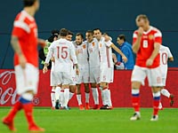 Вратарь сборной России попал в больницу. Россияне и испанцы забили по три мяча