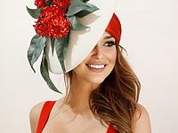 Дело в шляпе: парад красавиц на скачках в Мельбурне. Фоторепортаж