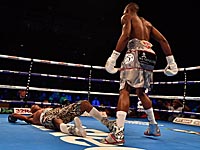 Бокс: Золани Тете установил рекорд, защитив чемпионский пояс за 11 секунд