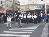 Ультраортодоксы проводят демонстрацию в Бней-Браке