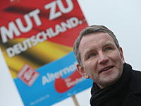 Памятник жертвам Холокоста возведен у дома лидера AfD в Тюрингии