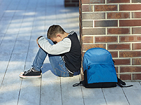 8-летний школьник из Киева полтора года избивал одноклассников и нападал на учителей