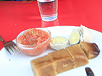 В Гиватаиме мужчина едва не умер, подавившись блюдом из теста