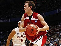 Чемпион и лучший игрок чемпионата Израиля 2012-13 годов объявил о завершении карьеры