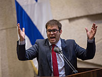 Орен Хазан пообещал добиться установки израильских флажков на автомобили депутатов