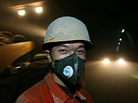 Первая группа китайских строителей прибыла в Израиль