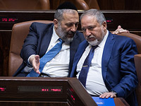 Дери заявил, что не хотел обидеть русскоязычных граждан и Либермана