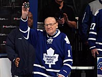 Умер украинско-канадский легендарный вратарь, 