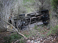 В Гуш-Эционе перевернулся армейский грузовик