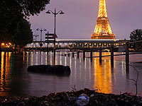 Франция запретила добычу нефти на всех своих территориях
