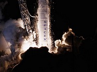SpaceX вывела на орбиту засекреченный правительственный спутник
