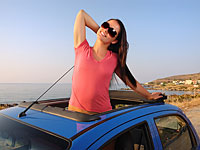 Автоновости Туркмении: запрет на цветные автомобили и женщин за рулем