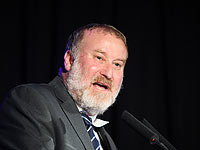 Мандельблит присоединился к иску против автора фильма