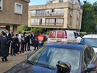 В Бней Браке 12-летний мальчик упал с трехметровой высоты