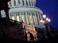 В США возобновлена работа госслужб
