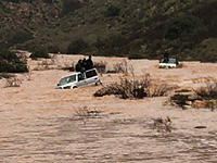 Операция по спасению водителей и пассажиров джипов у ручья Хилазон. ВИДЕО
