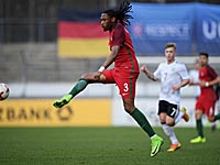 Футболист клуба Ла Лиги пугал посетителей борделя пистолетом