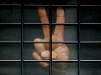 Начались акции в Москве и Петербурге, по всей России пока около 90 задержанных