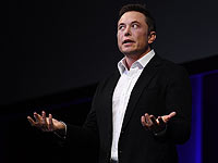 Илон Маск запустит в космос Falcon с электромобилем 
