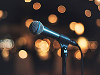 Мусульманка, исполнившая песню Леонарда Коэна на французском ТВ, изгнана из шоу 
