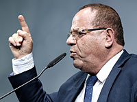 Министр связи Аюб Кара
