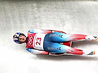 Американская саночница попала в больницу после аварии в финальном заезде