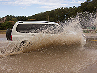 В Израиль вернулась зима: ливни, град и снег