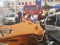 В Кфар-Сабе в результате обрушения подъемного крана погибла женщина