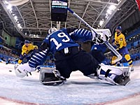 Хоккей. Шведы победили финнов и установили рекорд нынешней олимпиады